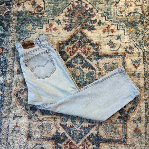Vintage Levi’s 540 Lightwash Jeans Size 36 - Picture 1 of 8